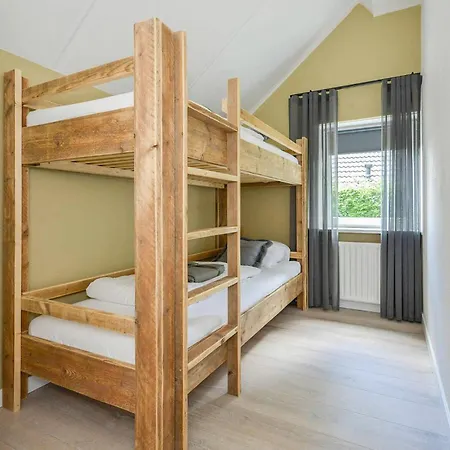 Lovely In With View Vakantiehuis