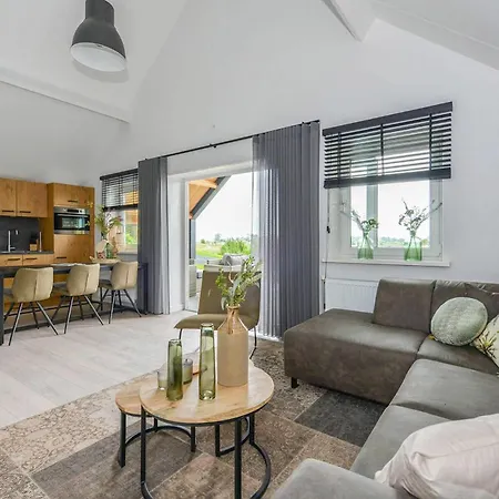 Lovely In With View Дом отдыха *